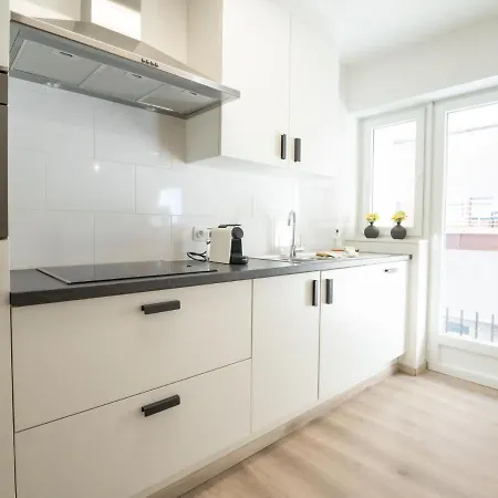 Apartamento Amuzee With Parking & Lateral Sea View By Interhome *