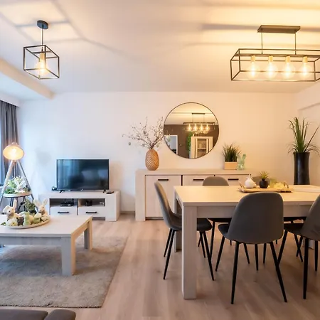 Lägenhet Amuzee With Parking & Lateral Sea View By Interhome *