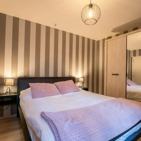 Appartement Amuzee With Parking & Lateral Sea View By Interhome