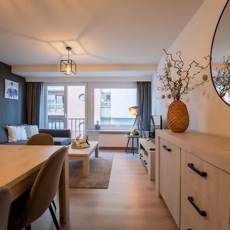 Lägenhet Amuzee With Parking & Lateral Sea View By Interhome *