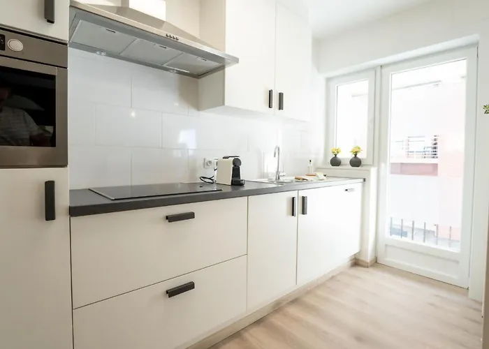 Daire Amuzee With Parking & Lateral Sea View By Interhome *