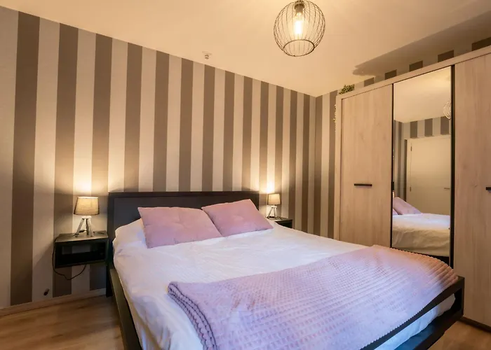 Daire Amuzee With Parking & Lateral Sea View By Interhome