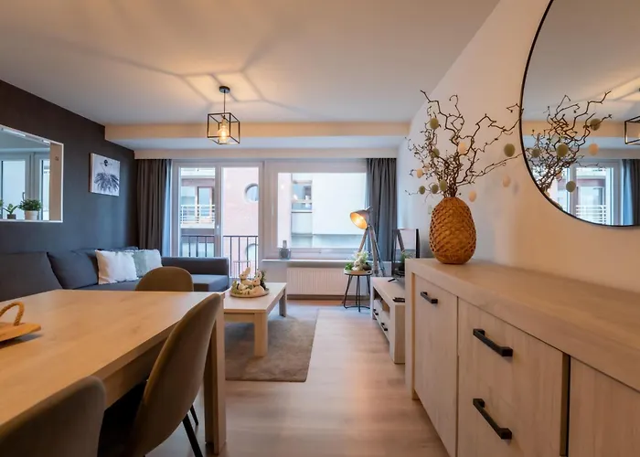 Daire Amuzee With Parking & Lateral Sea View By Interhome *